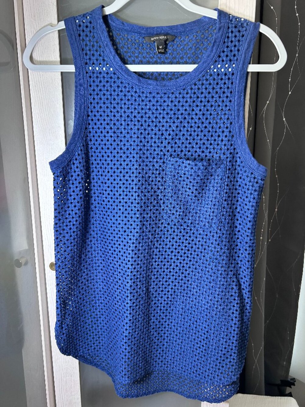 Women's Banana Republic Sporty Net Tank Top in Blue — Size Medium
